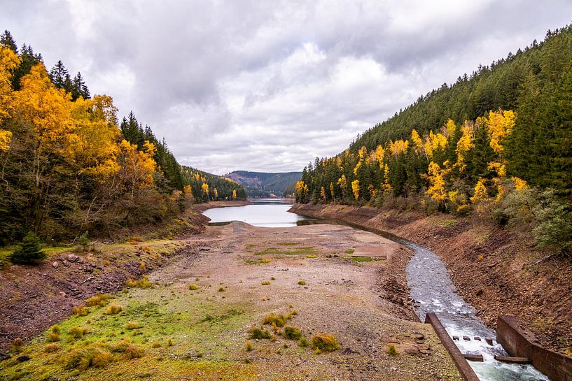 Herfstwandeling rond de Ohratal dam bij Luisenthal - Thüringer Woud van Oliver Hlavaty