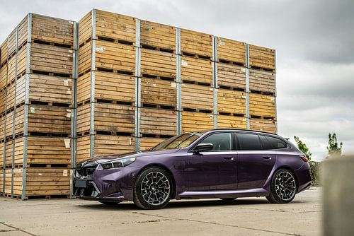 Daytona Violet BMW M5 Touring