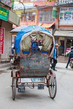 Tuktuk in Kathmandu van Ton Tolboom