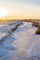 Besneeuwde sloot
