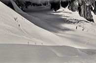 Shadows on the glacier von Lumi Toma Miniaturansicht