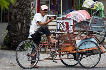 Becak in Surabaya van Bert Meijerink