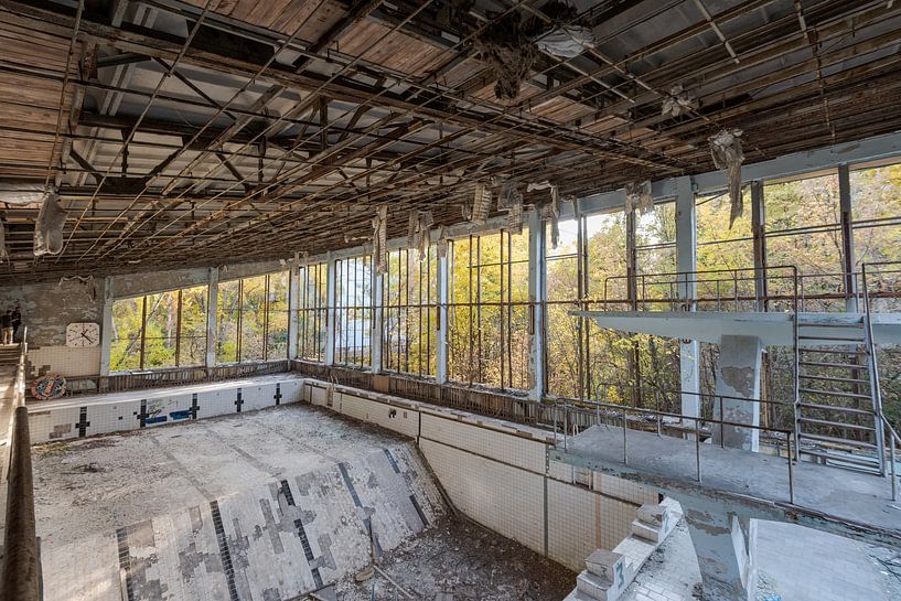 Diving pool in the swimming pool of the ghost town Prypyat near Chernobyl by Robert Ruidl