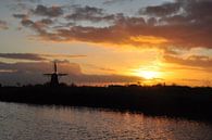 Molen in tegenlicht / Windmill in backlight van Henk de Boer thumbnail