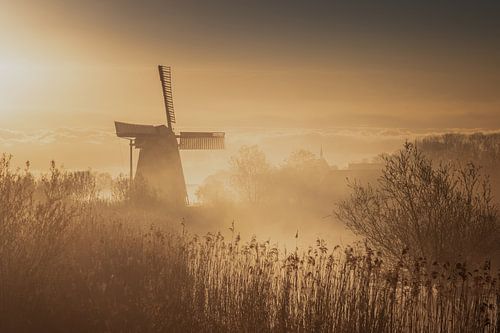 Mistige zonsopkomst bij de Noordermolen – Groningen