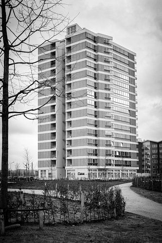 Torenflat aan het Oranjeplein in Maastricht