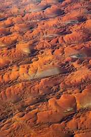 Des vagues rouges au-dessus de l'Algérie sur Thomas Röell