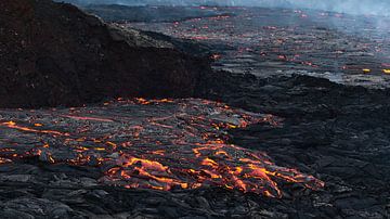 Cooling lava flow by Timon Schneider