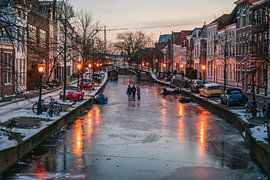 Leiden - Skaters on the Vliet (0027) by Reezyard