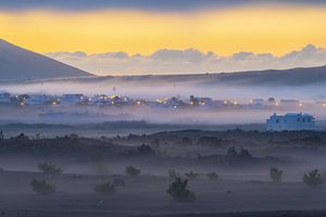 Sonnenaufgang im Parque Natural de Los Volcanes von Walter G. Allgöwer