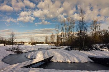Een heldere ochtend met sneeuw