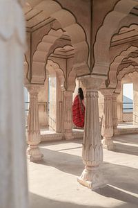 Frau im roten Kleid | Reisefotografie Druck | Jaipur Indien