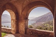 Italienischer Aussichtspunkt am Comer See von Reversepixel Photography Miniaturansicht