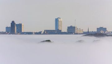 Zandvoort sous une couche de brouillard sur Remco Van Daalen