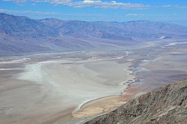 Overview of the valley by Frank's Awesome Travels