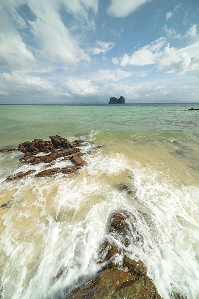 Koh Ngai - A poem of water and light by Walter G. Allgöwer