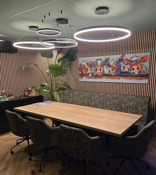 Kleurrijke Koeien op een Rij | Panorama