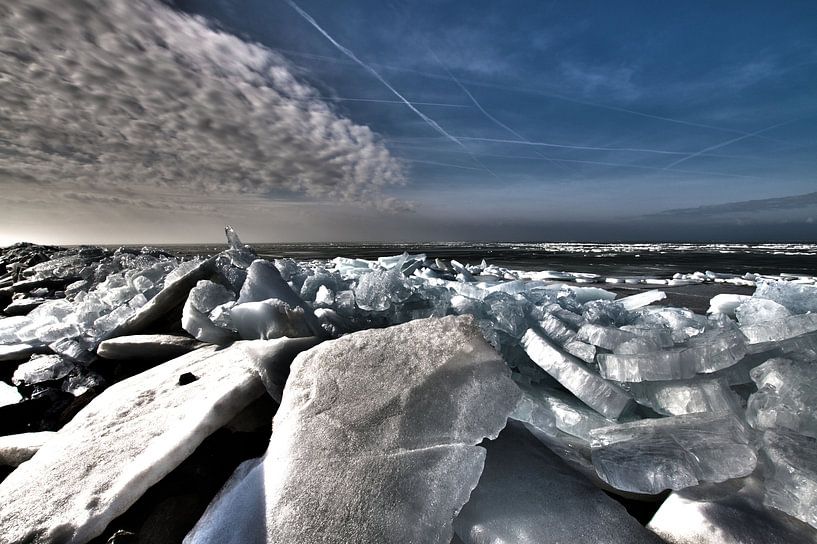 Kruiend ijs IJsselmeer von Veronie Hulleman