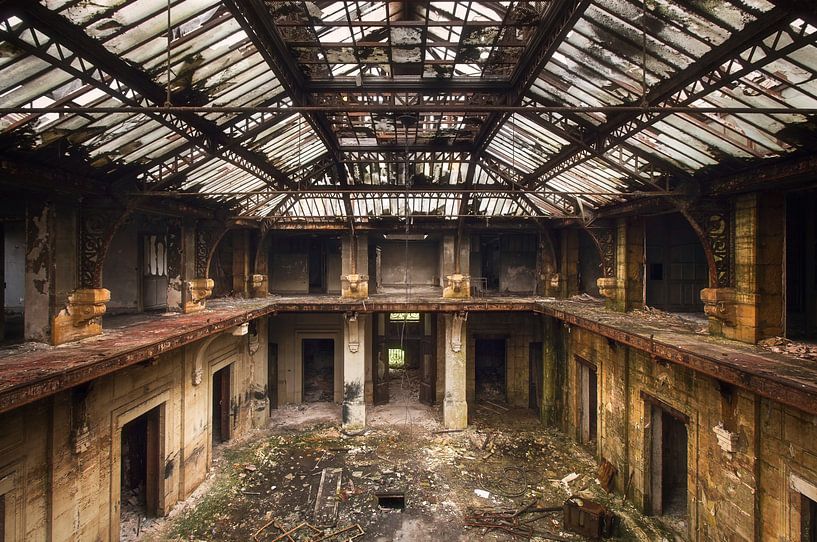Hall principal. par Roman Robroek - Photos de bâtiments abandonnés