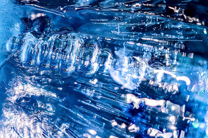 Cool Blue II von Petra Leusmann