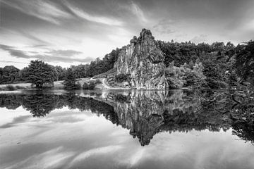 Externsteine in zwart-wit van Manfred Voss, Zwart-Wit Fotografie