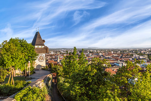 De klokkentoren van Graz met panoramisch uitzicht