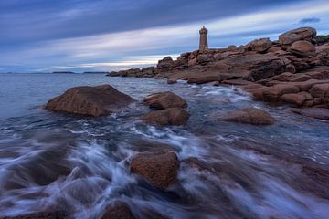 Ploumanac'h lighthouse (Brittany, France) by Niko Kersting