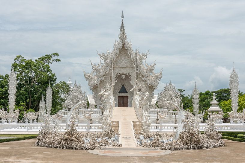 Weißer Tempel in Thailand von Richard van der Woude