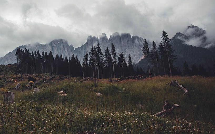 Dunkle Dolomiten von Dennis Langendoen