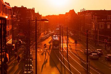 Zonsondergang op West-Kruiskade in Rotterdam