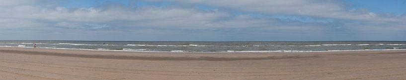 Noordwijk North Sea by Richard Wareham