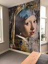 Klantfoto: Girl with a Pearl Earring - a Mural van Marja van den Hurk