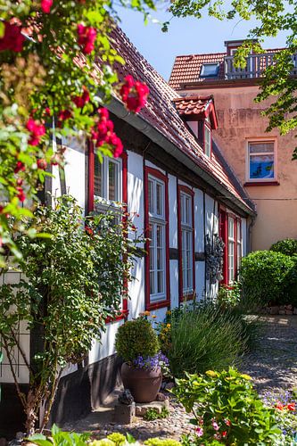 Rostock-Warnemuende : historisches Haus in der  Altstadt