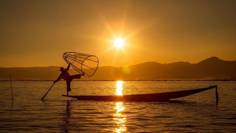 Die Fischer vom Inle See in Myanmar von Roland Brack