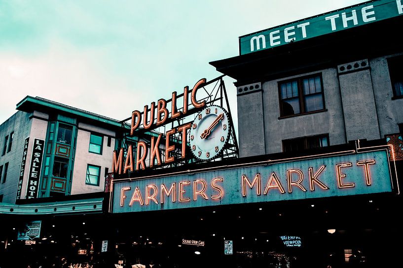Seattle by Hello Pompoyo