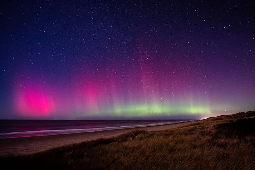Northern lights in the netherlands by Arthur Bruinen