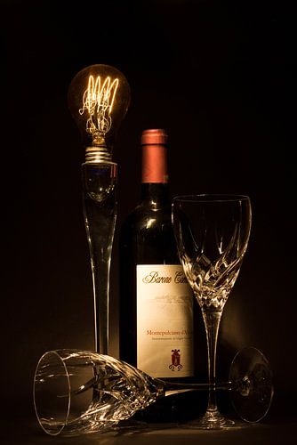 Wine and Candelight? van Iwan Heeffer