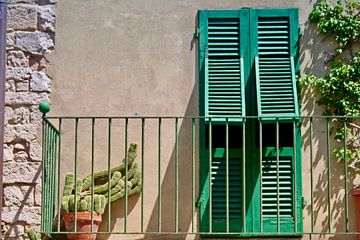Green-tinted balcony in Tuscany by Dick de Gelder
