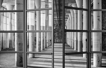 Open door to factory hall by shoott photography