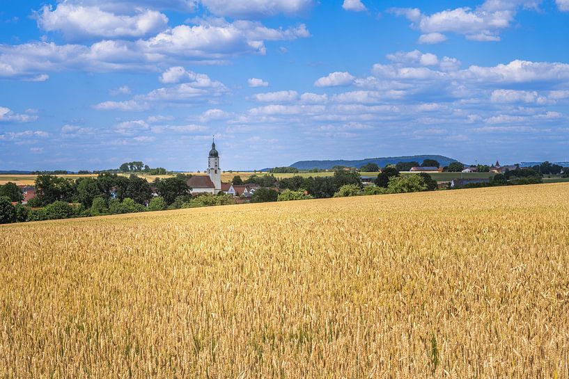 Das Dorf Sulzkirchen in Bayern von ManfredFotos