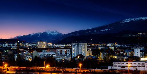 Innsbruck in het blauwe uur
