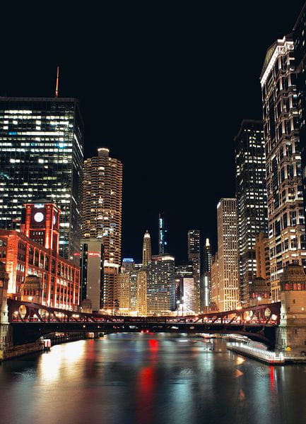 Chicago by Hello Pompoyo
