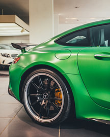 Emerald Speed – Mercedes-AMG GT R im Seitenprofil von Mohit Hambiria