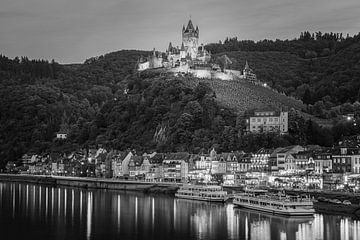 Reichsburg Cochem en noir et blanc