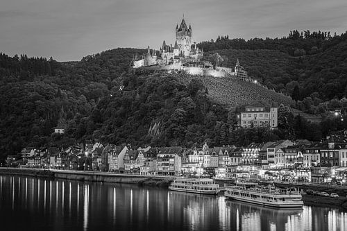 Reichsburg Cochem in Black and White
