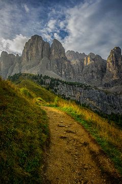Early morning hike in the Dolomites