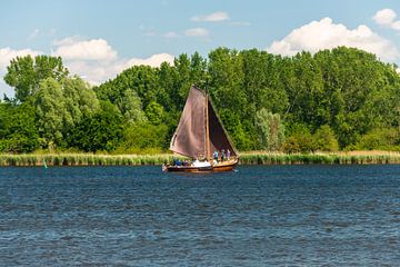 Botter in volle zeilen.