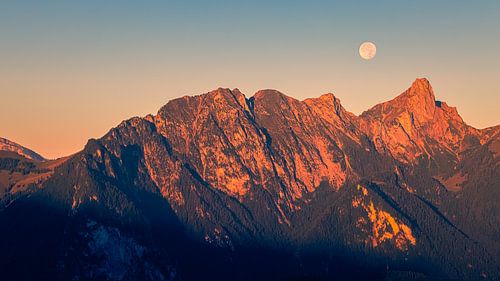 Sunrise in Bernese Oberland