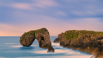 Zonsopkomst bij Castro de Las Gaviotas, Asturië, Spanje van Henk Meijer Photography