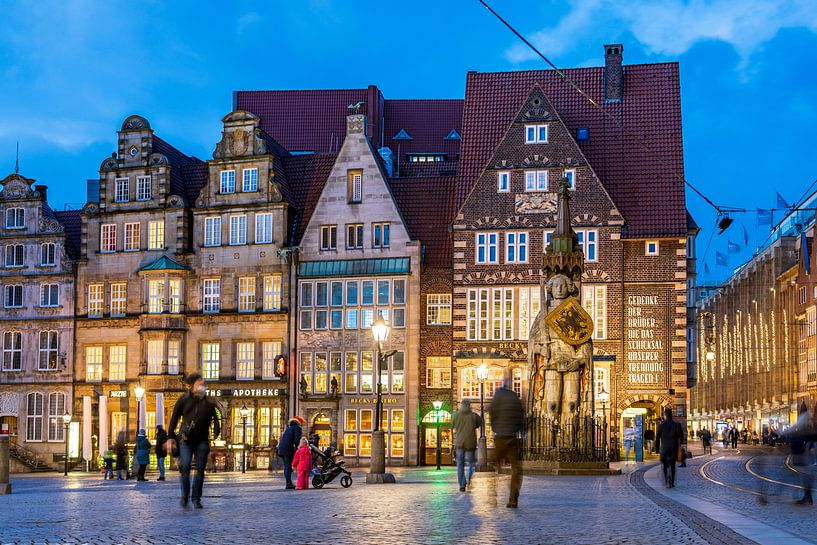 Bremen Roland by Peter Schickert